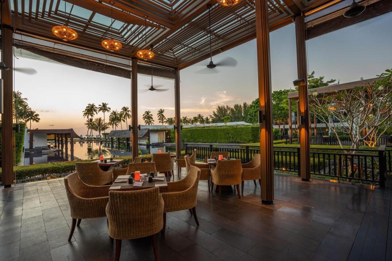Jw Marriott Khao Lak Resort And Spa Екстер'єр фото The Deck