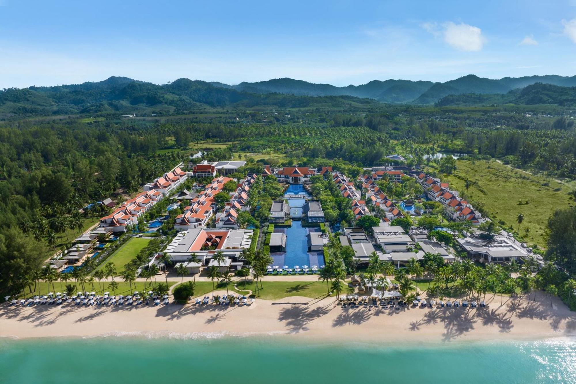 Jw Marriott Khao Lak Resort And Spa Екстер'єр фото The Village at Hua Hin
